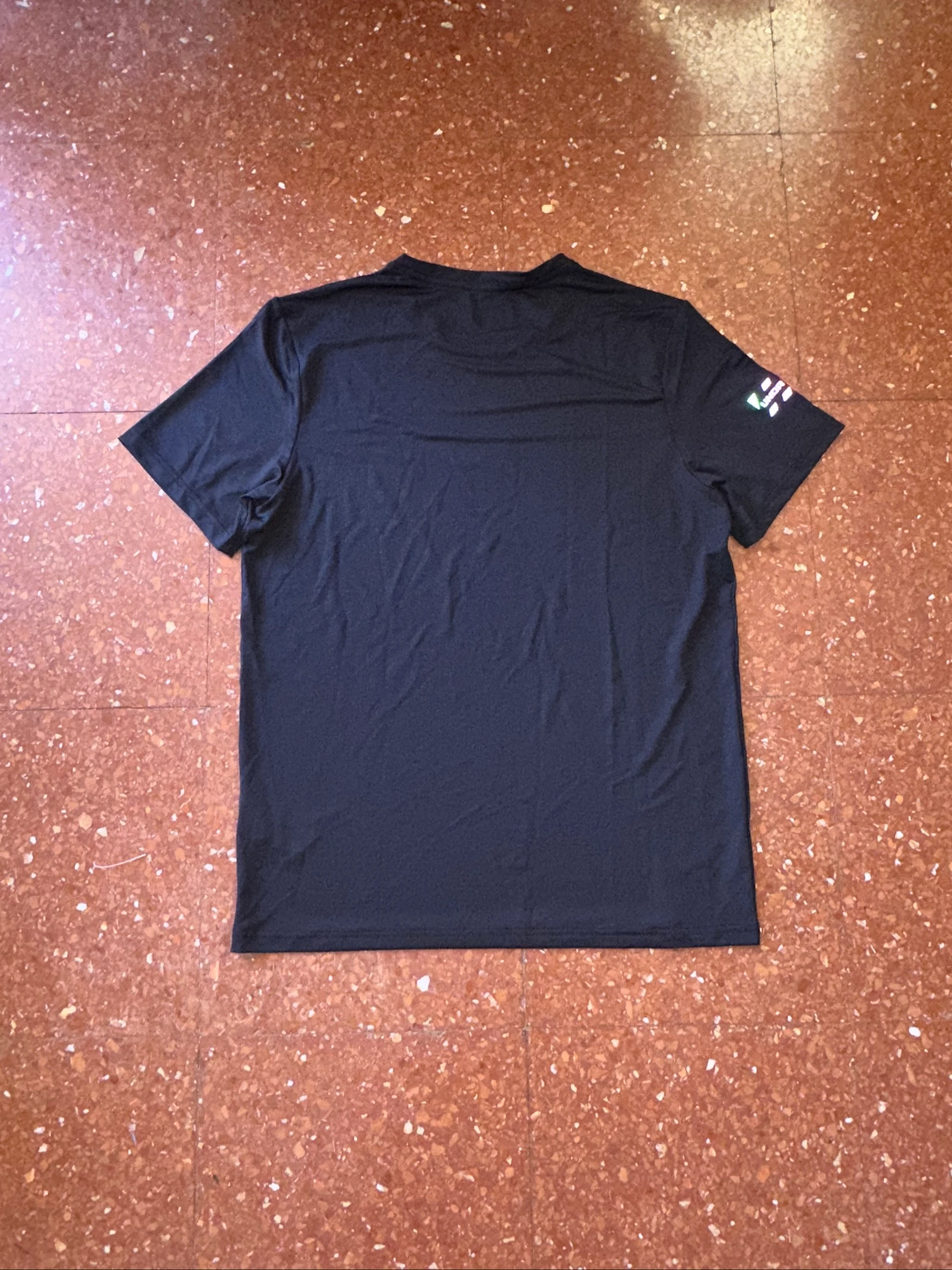Ensemble de sport noir Under Armour - T-shirt et short – photo 9